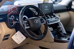 تۆیۆتا لاند کروزەر